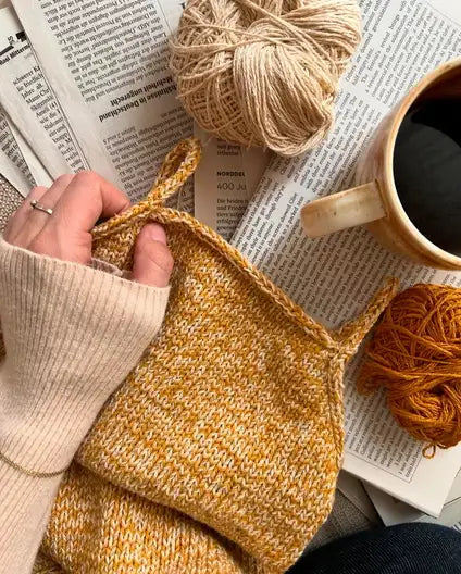 Foto Stricken und Kaffeetrinken Sylvie's Romper