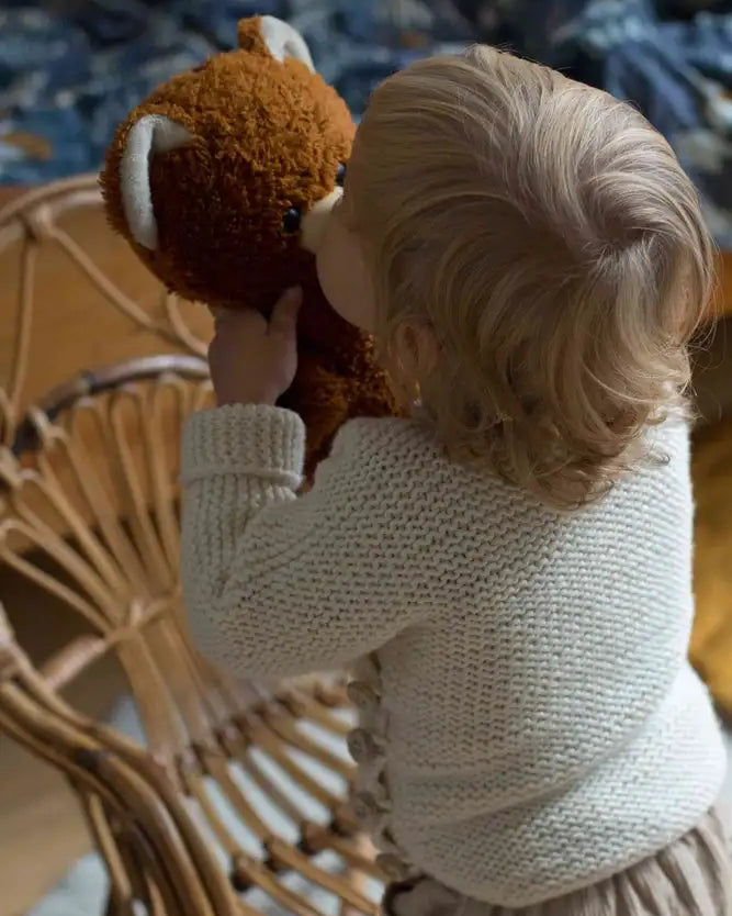 Produktfoto: Maiahs Wickeljäckchen, Strickanleitung für ein Babyjäckchen in Wickeloptik