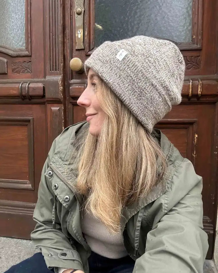 Produktfoto: Brighton Beanie, Strickanleitung für eine Hipster Mütze mit breitem Umschlag für Babies, Kinder und Erwachsene