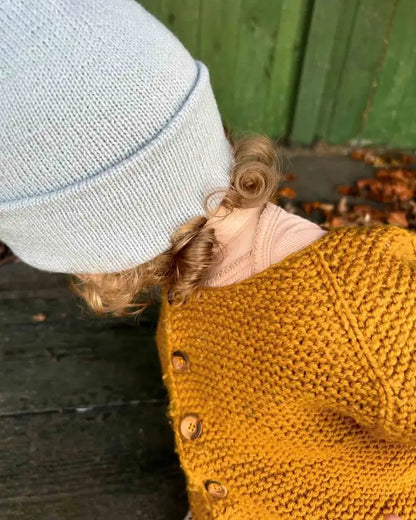 Produktfoto: Brighton Beanie, Strickanleitung für eine Hipster Mütze mit breitem Umschlag für Babies, Kinder und Erwachsene