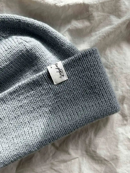 Produktfoto: Brighton Beanie, Strickanleitung für eine Hipster Mütze mit breitem Umschlag für Babies, Kinder und Erwachsene