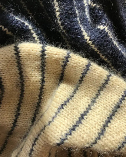 Produktfoto Emma's Beanie Erwachsenen-Größe gestreift dunkelblau beige