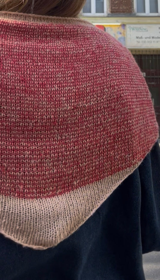 STRAWBERRY SCARF