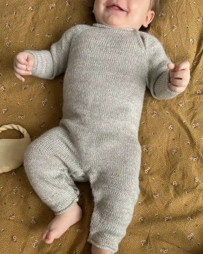 Babyanzug selbst gestrickt in grau Anleitung