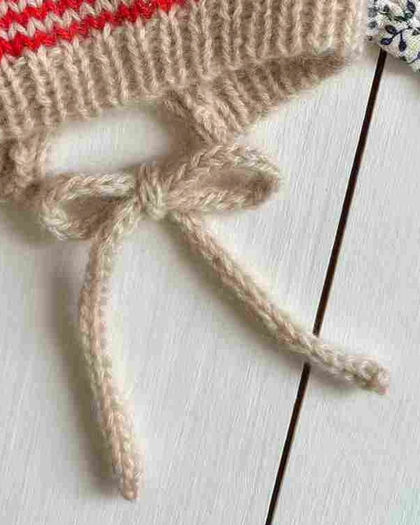 Babymütze rot weiß gestrickt handgestrickt