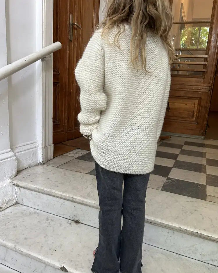 Produktfoto: Maiahs Raglanjckchen Strickanleitung für eine Kinder-Strickjacke in kraus rechts in Raglan von oben