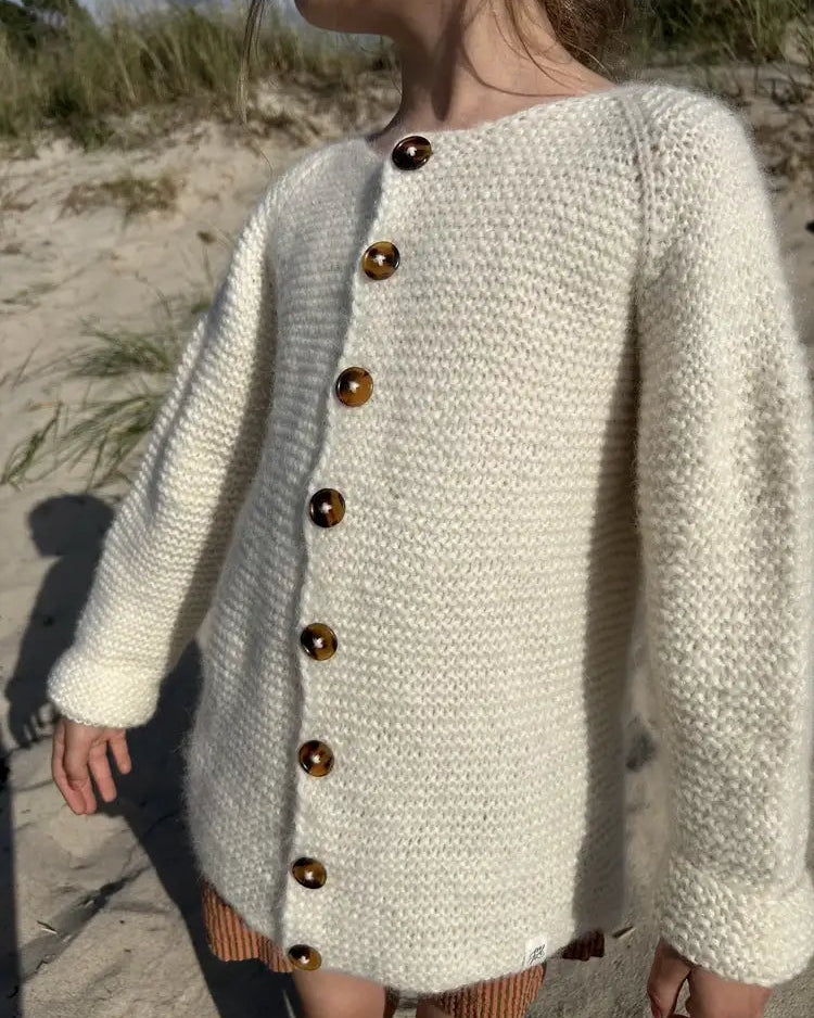 Produktfoto: Maiahs Raglanjckchen Strickanleitung für eine Kinder-Strickjacke in kraus rechts in Raglan von oben