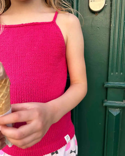 Produktfoto: Sylvie's Summer Top, Strickanleitung für ein Sommer Top für Kinder
