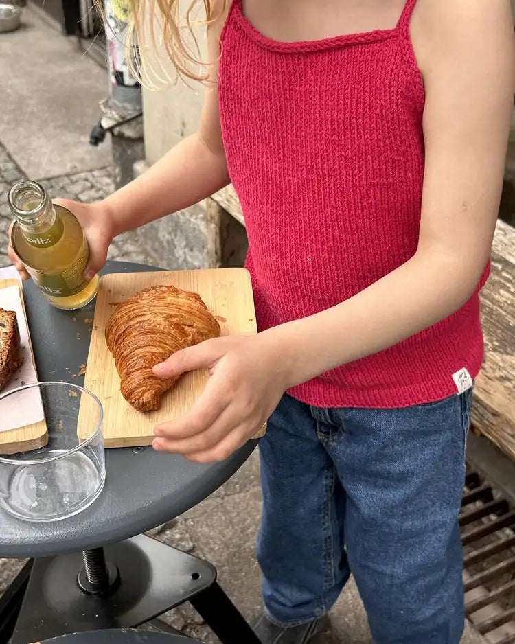 Produktfoto: Sylvie's Summer Top, Strickanleitung für ein Sommer Top für Kinder