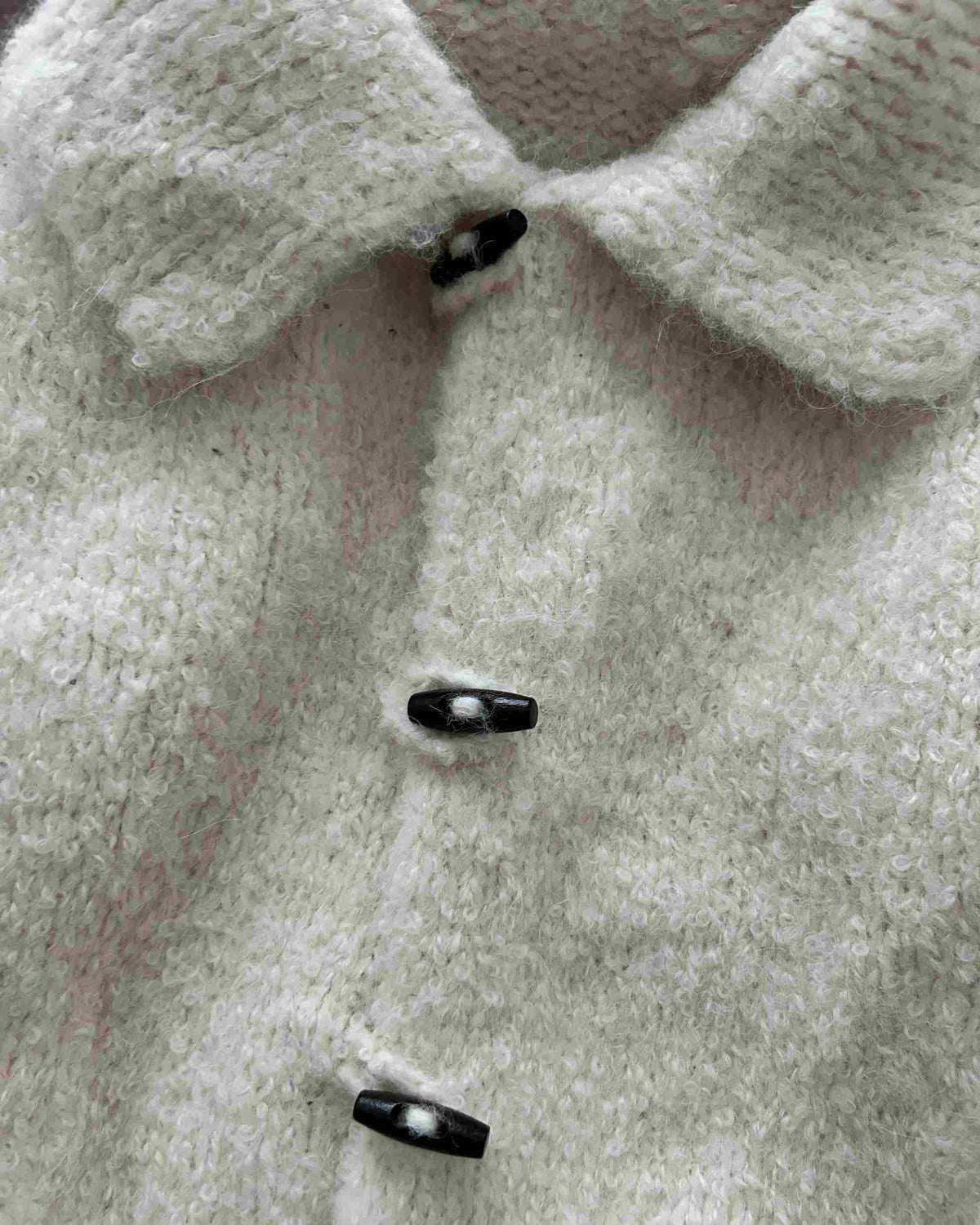Teddy Coat Strickanleitung für Kinder aus Bouclé Garn